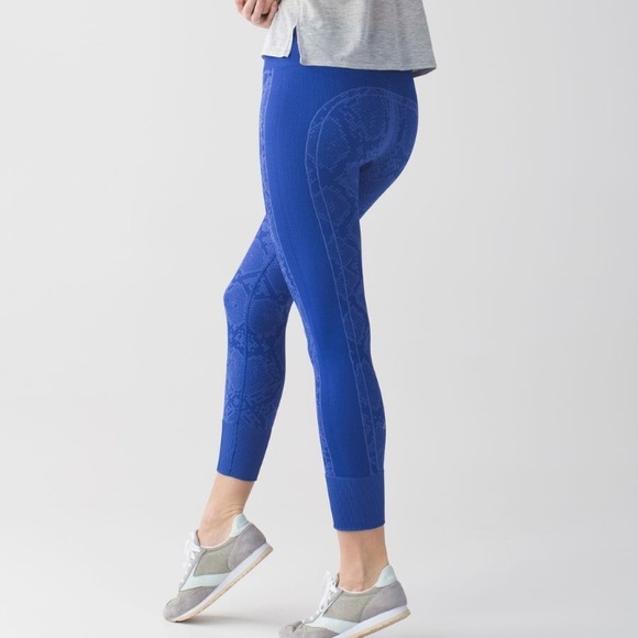 Lululemon Womens Ebb To Street Snake 